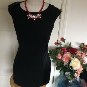 Karen Millen England black viscose dress sz 4